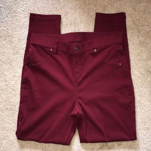 HUE Burgundy/Deep Red Leggings Size Large NWOT